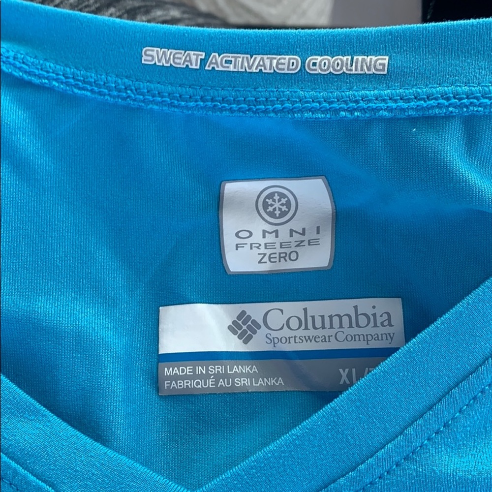 Columbia wick tee